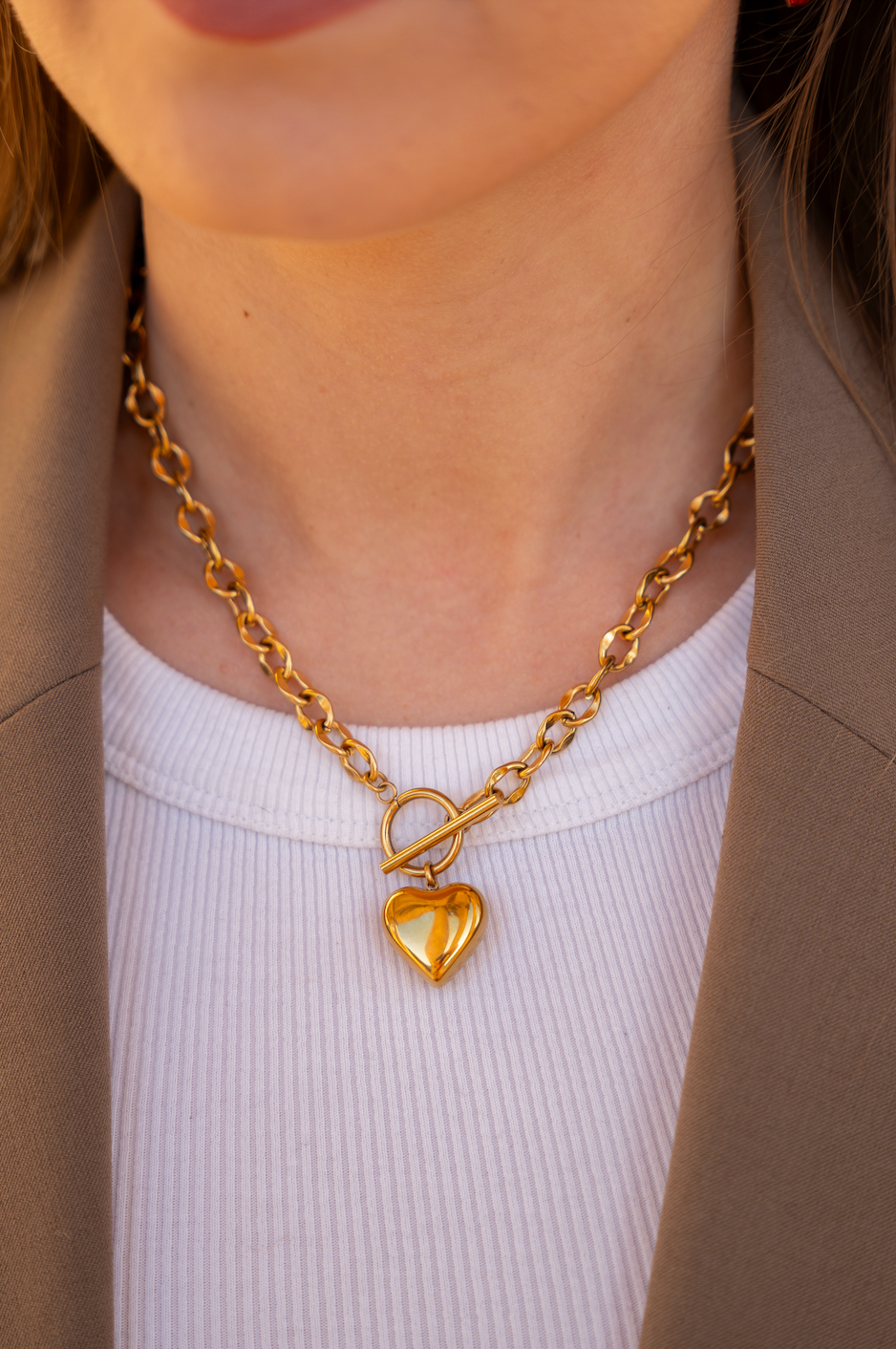 COLLIER SUZANNE